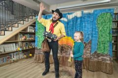 ee8a321c-eb8a-44f0-aba4-cefd36d4b882